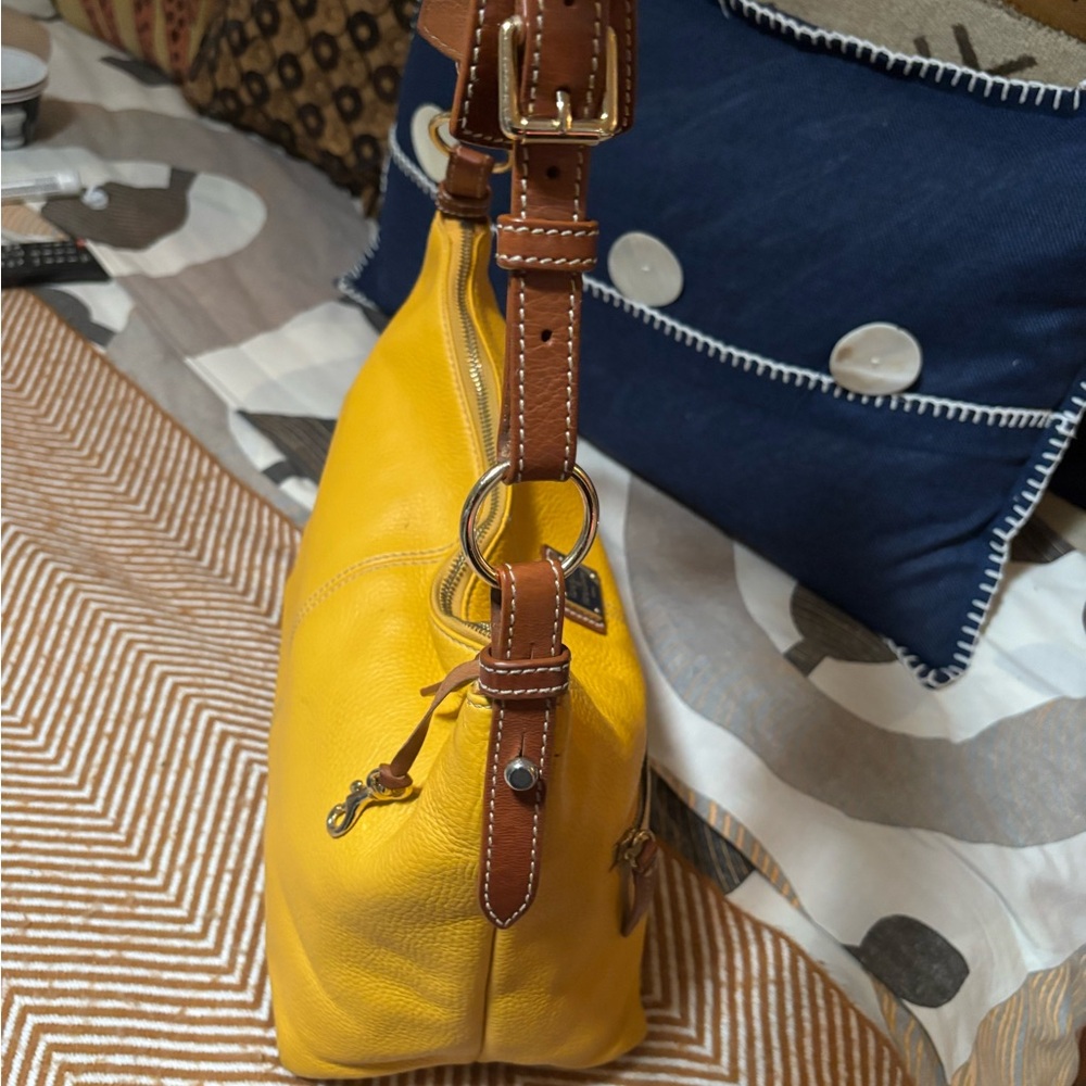 Dooney & Bourke Yellow Shoulder Bag - Picture 7 of 12